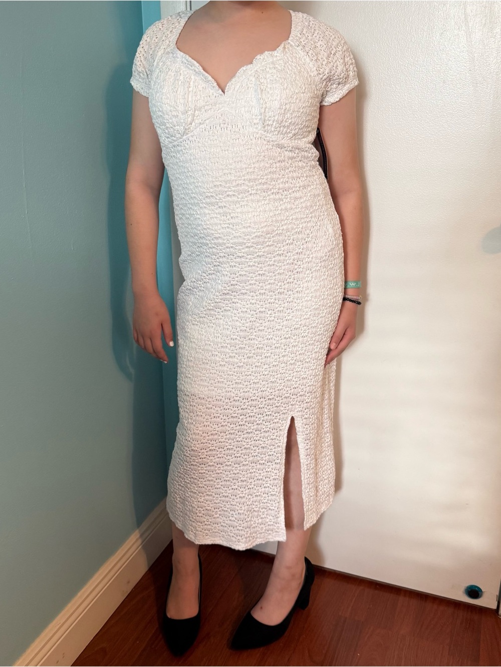No Boundaries Casual White Textured Midi Dress with Cap Sleeves size 7-9 NWT